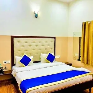 Hotel Grand Father, Agra (Uttar Pradesh)